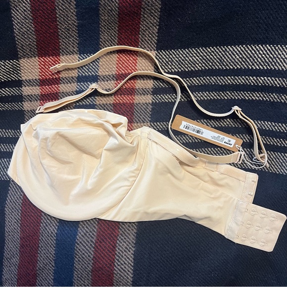 🧈 NWT SKIMS Unlined Strapless Bra with Straps Smoothing Intimates Sand 36DD - Picture 5 of 7